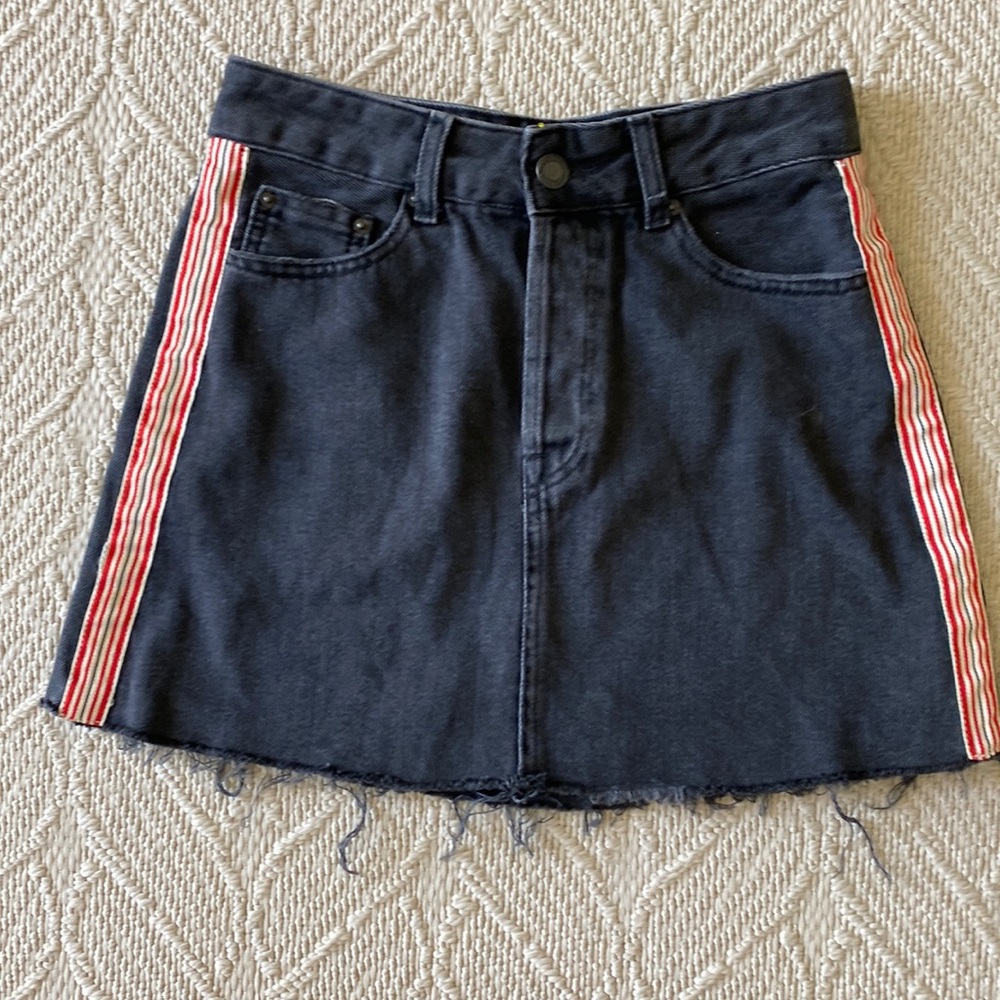 Bershka Denim Distressed Black Mini Skirt Women’s Size 2